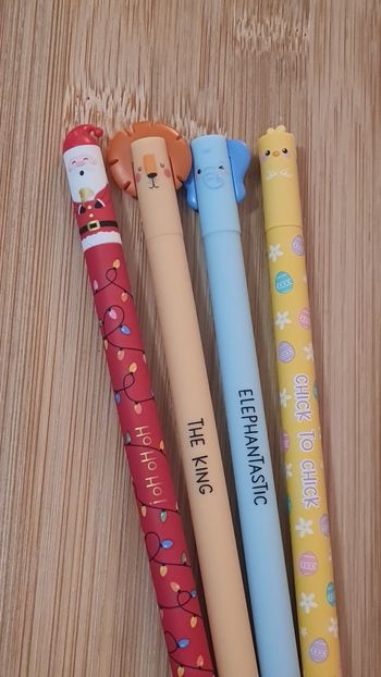 Legami Père Noel Rouge + Poussin Pâques + Éléphant et Lion Savane = 4 Stylos Neufs