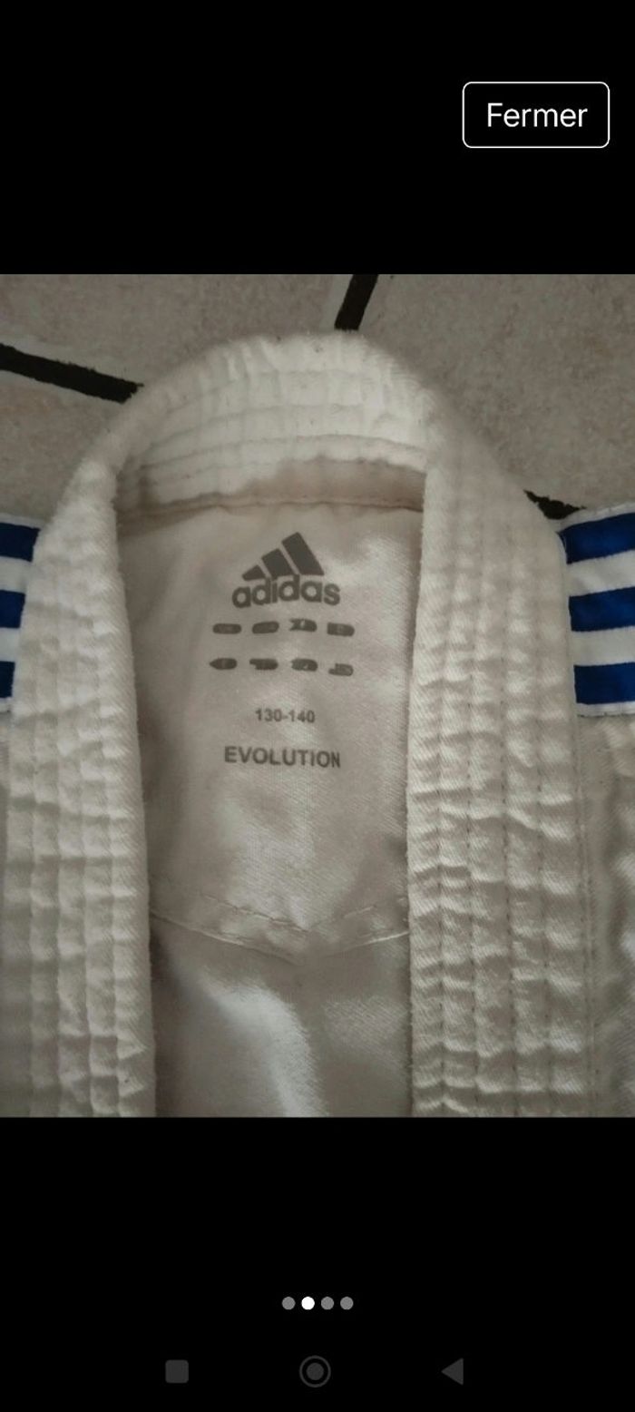 Lot de 2 kimonos  130/140 cms - photo numéro 2