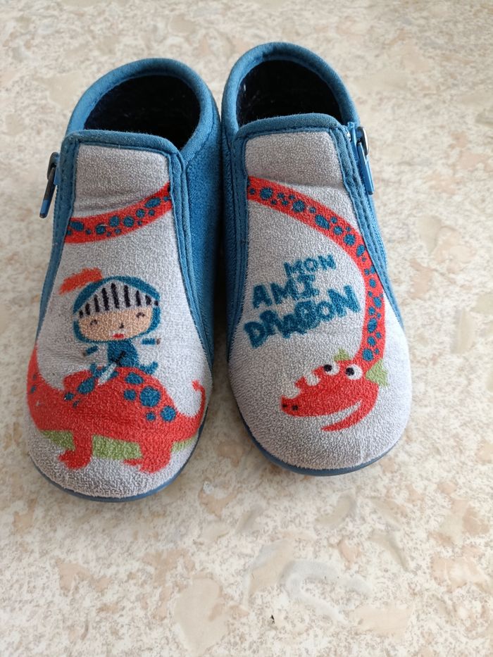 Chaussons taille 25