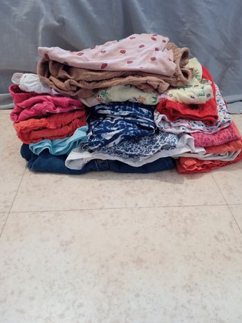 Lot vêtements fille 24 mois