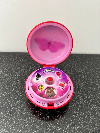 Bandai - Téléphone magique Miraculous Ladybug
