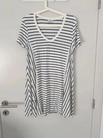 Robe marinière Zara Trafaluc col V – Taille Small