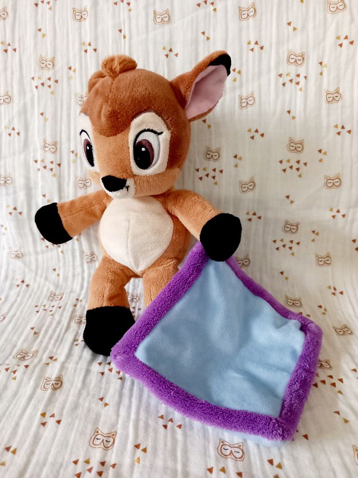 Doudou Bambi mouchoir Disney Nicotoy
