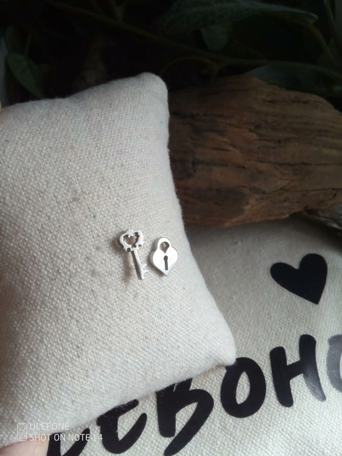 Boucles d'oreilles clé cadenas argenté