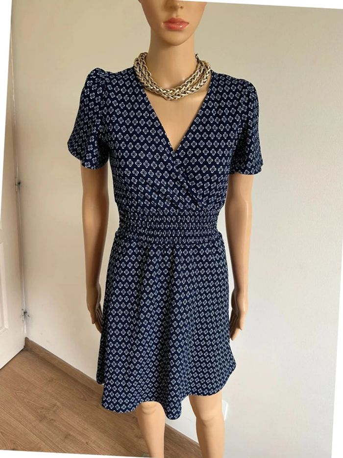 Robe bleue marine et blanche à manches courtes Cache Cache taille XS jamais portée