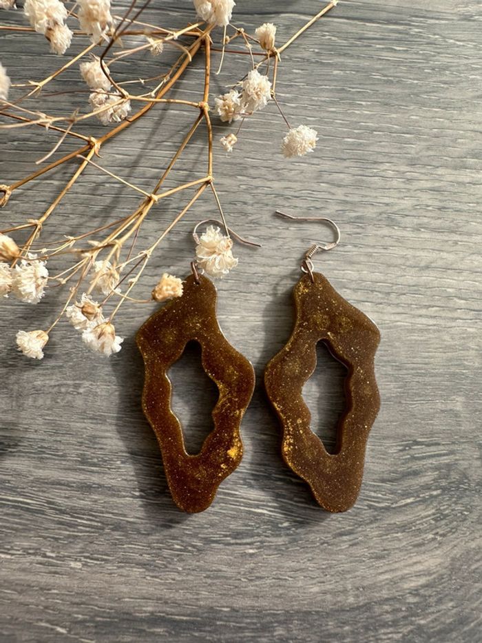 Boucles d'oreilles design dorées
