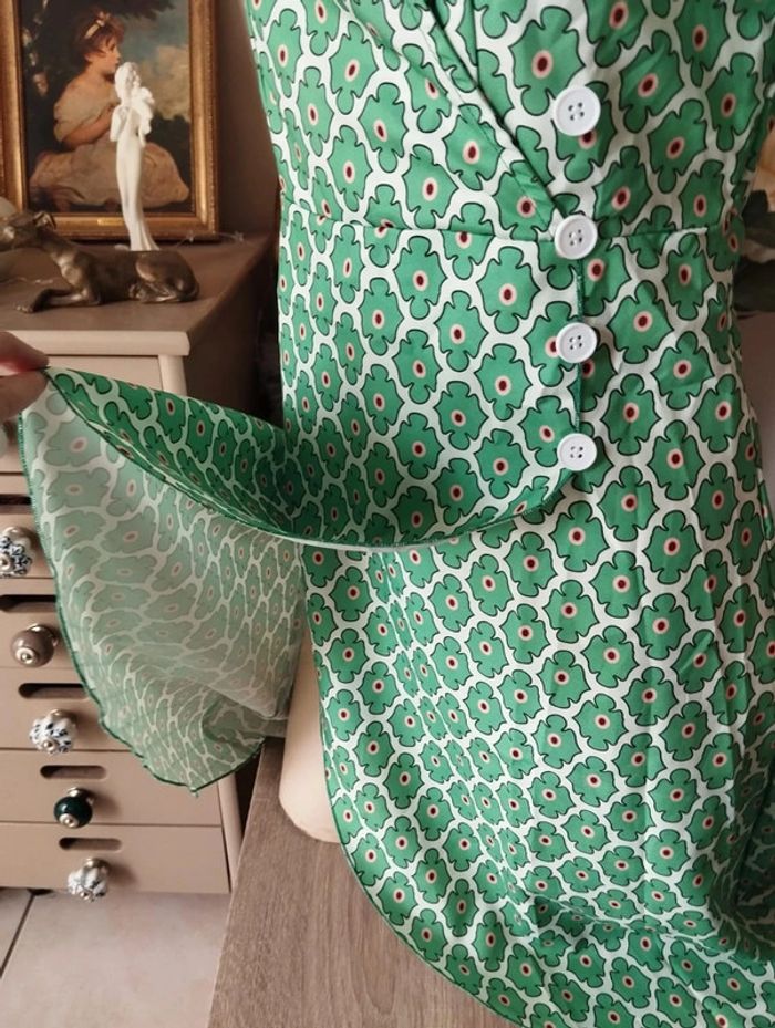 🌿Robe Verte Légère Croisée Graphique T34/36🌿 - photo numéro 7