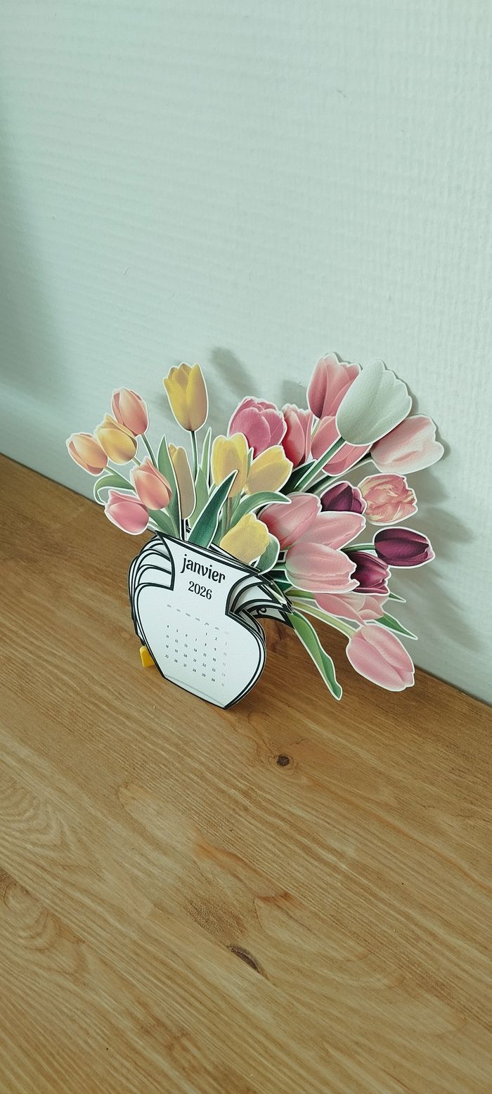 Calendrier 2026 à thème tulipes feuilles superposées détachables abr020 - photo numéro 2