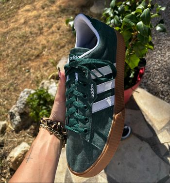 Adidas Court VL size 10
