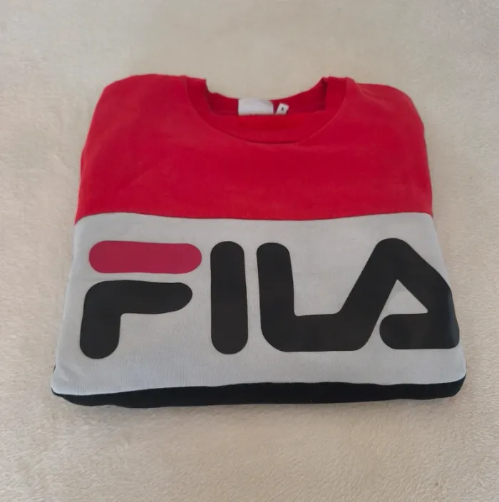 Pull Fila