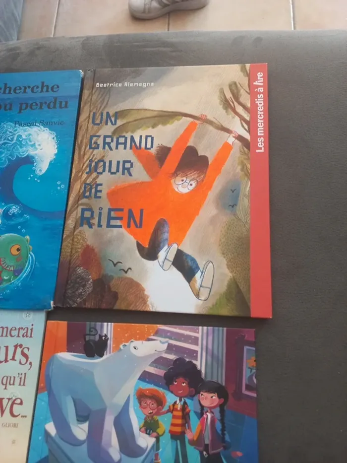 Lot 4 livres enfant mercredi à lire hachette doudou - photo numéro 2