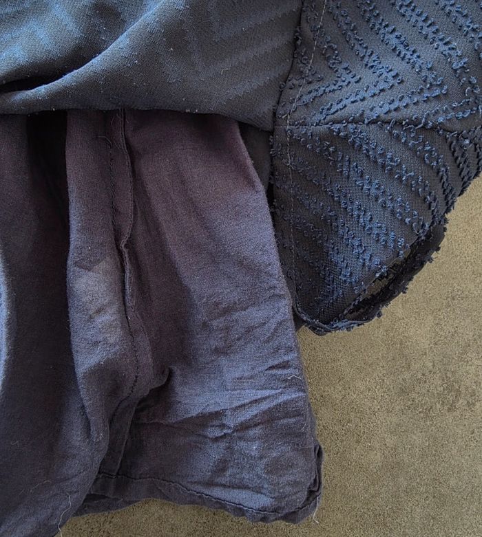Robe ba&sh bleu marine taille 2 ( M ) en très bonne état - photo numéro 4