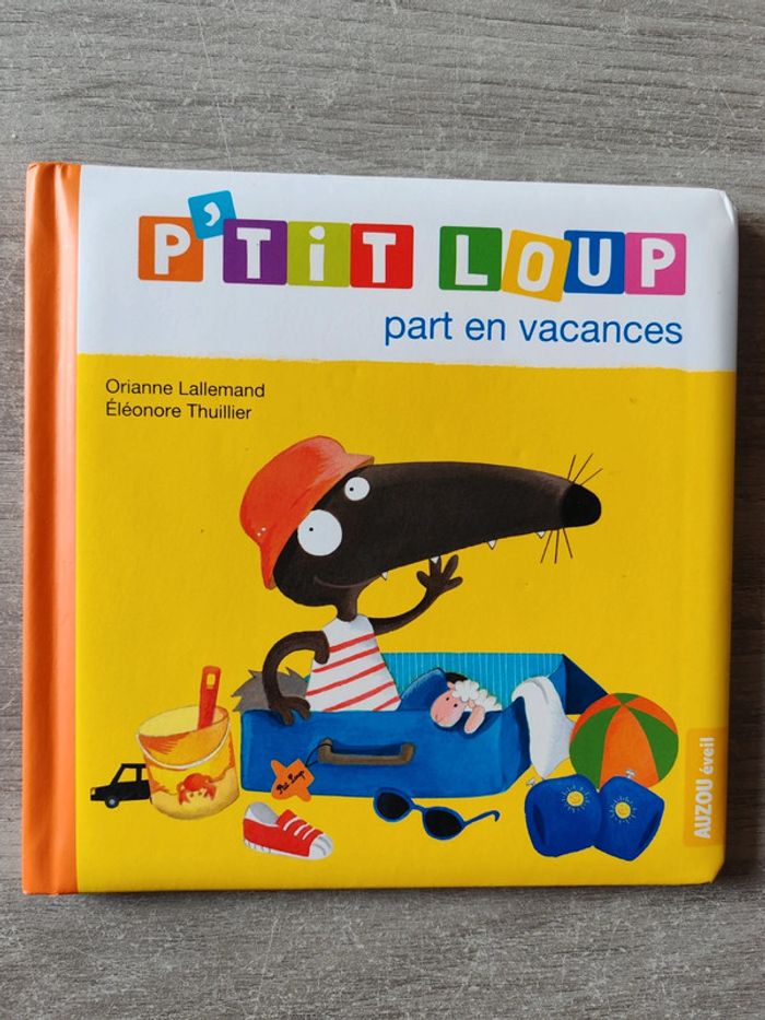 Livre petit loup part en vacances