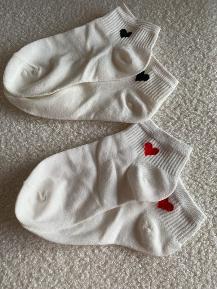Chaussettes femme blanc coeur rouge noir