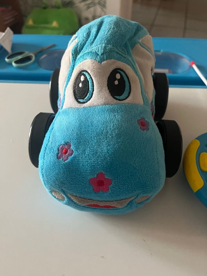 Ma première voiture télécommandée - photo numéro 5