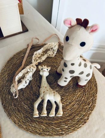 Sophie la girafe les 2 doudous