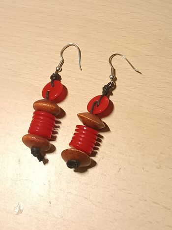 Boucles d'oreilles boutons et perles en bois - fait main ❤️🤎