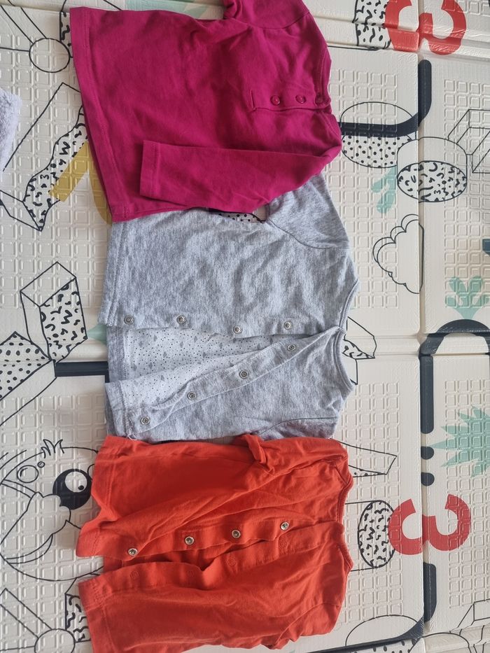 Lot de 3 ensembles tee-shirt manches longues et 3 leggins