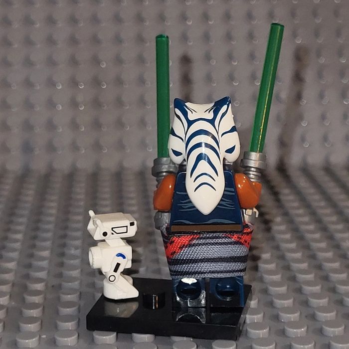 Minifigure / Figurine 🎬 Star Wars 🛸 Ahsoka Tano - photo numéro 4