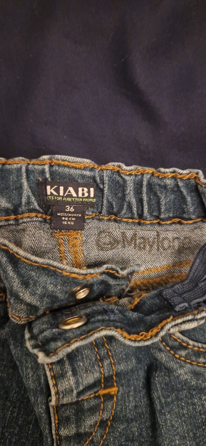 Vend jean enfant - photo numéro 3