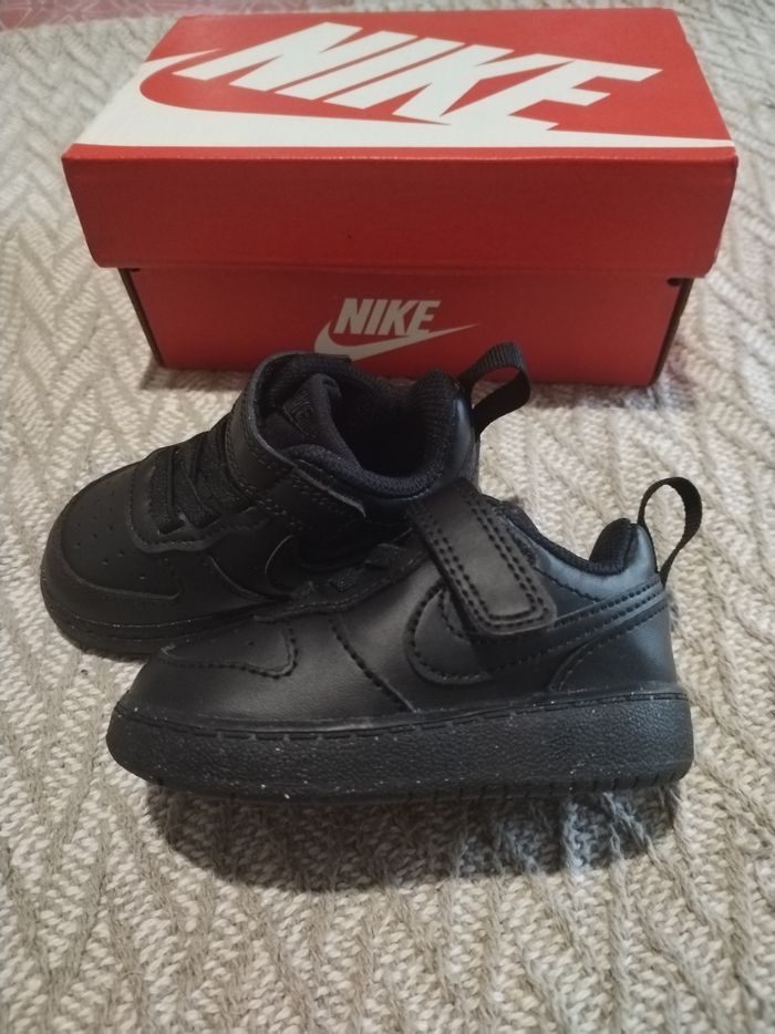 Nike bébé noires - photo numéro 2