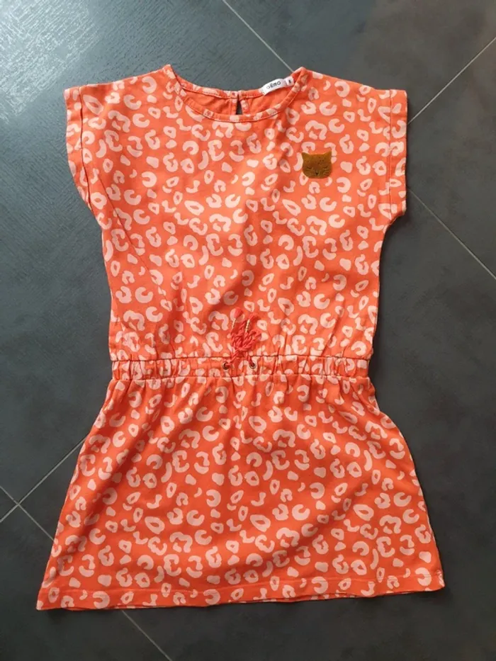 Robe 8 ans orange tachetée