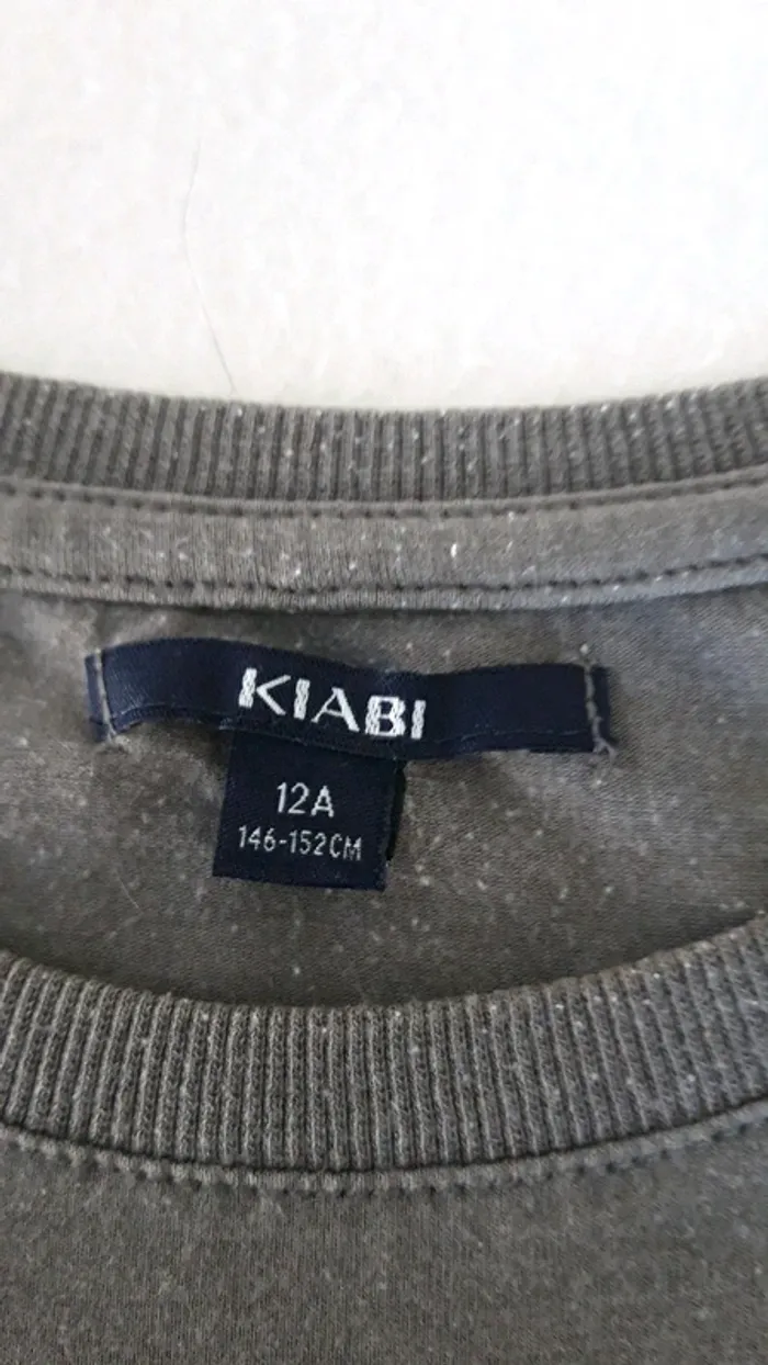 T-shirt taille 12 ans - photo numéro 3