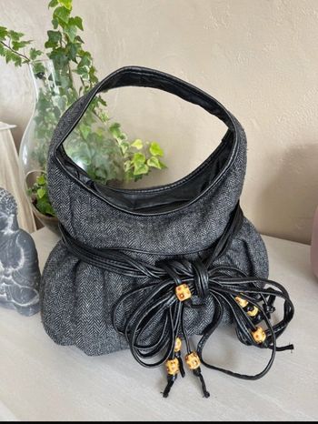 Sac à main porté épaule