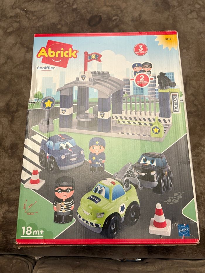 Commissariats de police - photo numéro 4