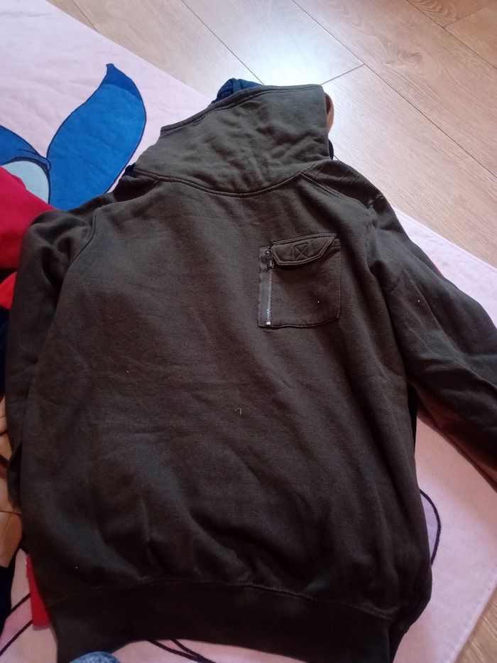 Pulls et 2 jogging 14 ans garcons - photo numéro 2