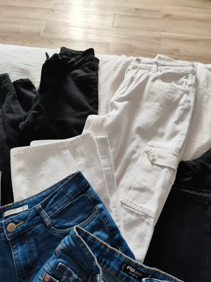 Lot jeans - photo numéro 2