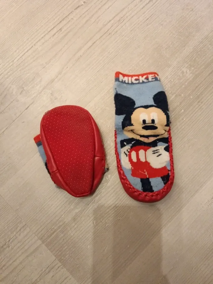 Chaussons chaussettes 23/26 - photo numéro 2