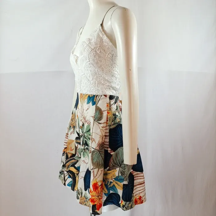 Combishort blanc dentelle et imprimé tropical, fines bretelles croisées, taille XL A1209 - photo numéro 3