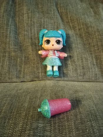 Poupée lol surprise