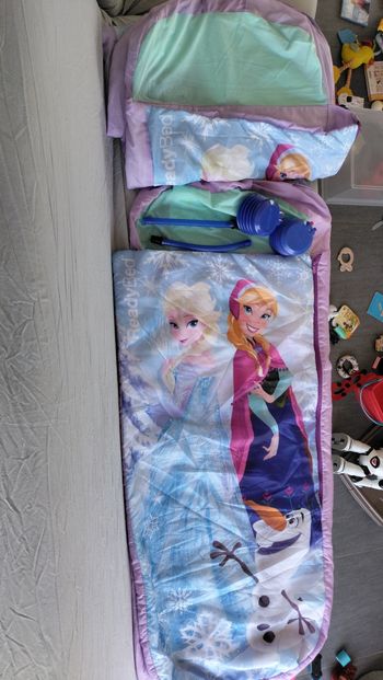 Lot de deux sacs de couchage reine des neiges