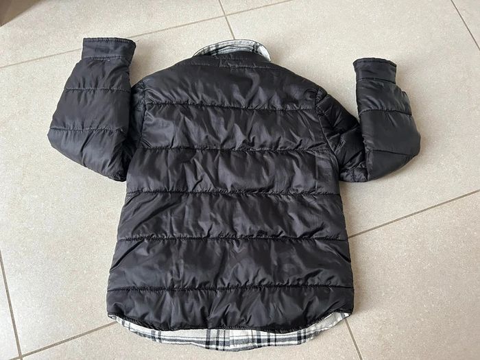 Doudoune réversible noire et carreaux garçon IKKS 5ans - photo numéro 7