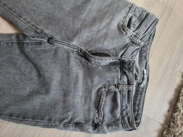 Jean 42 - photo numéro 3
