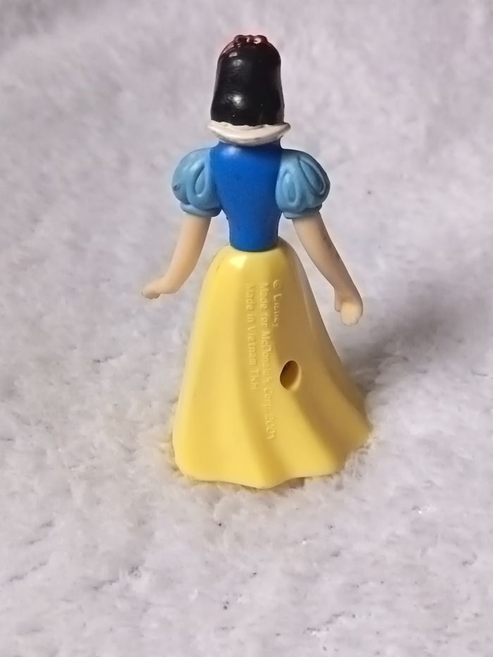 Figurine princesse disney blanche neige Macdonald 2001 - photo numéro 2