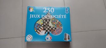 250 règles de jeux Jeux de société