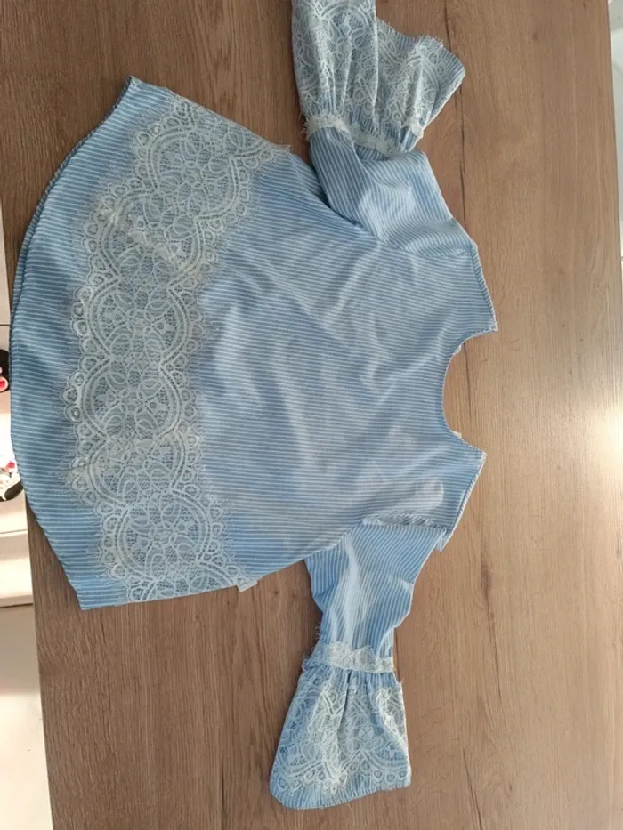 Blouse dentelle