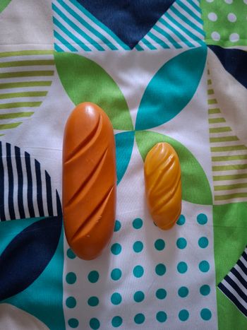 Lot pains x2 pour dînette 