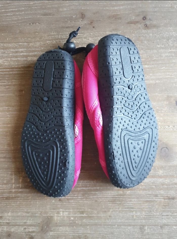 Chaussures aquatique pointure 32 - photo numéro 2