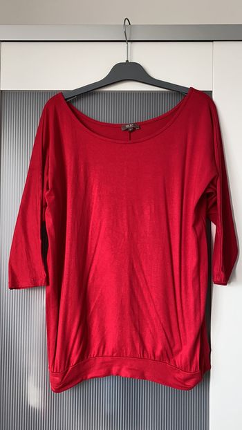 Teeshirt rouge manches trois quarts Taille M Grain de Malice