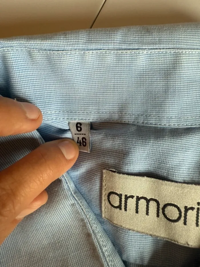 Chemise bleu vintage en bon état taille 46 armorial - photo numéro 12