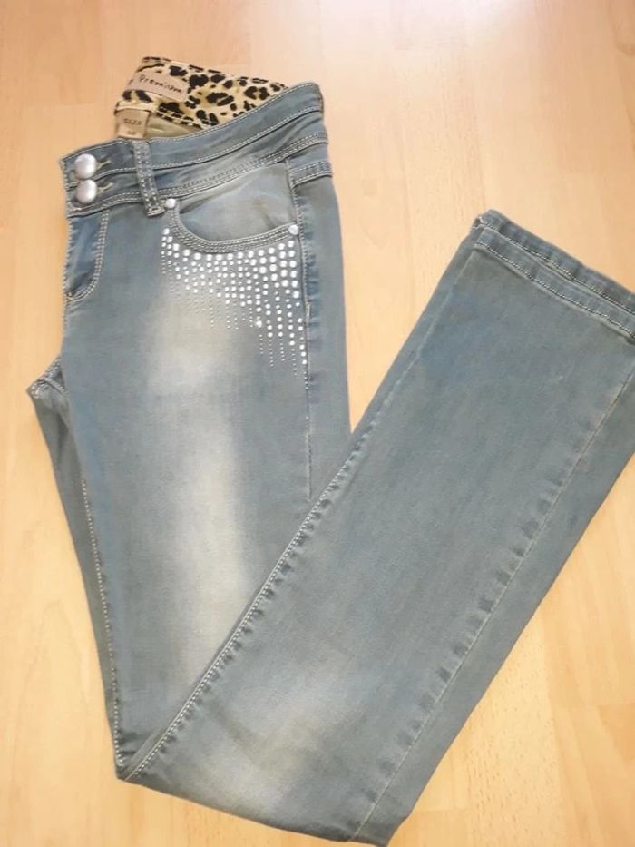 🎀 Pantalon Jean neuf taille 38 - photo numéro 2