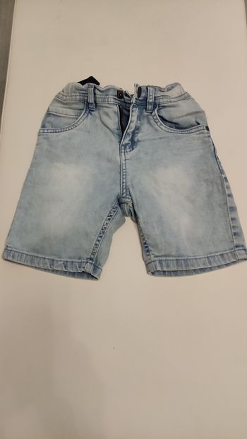 Short fille