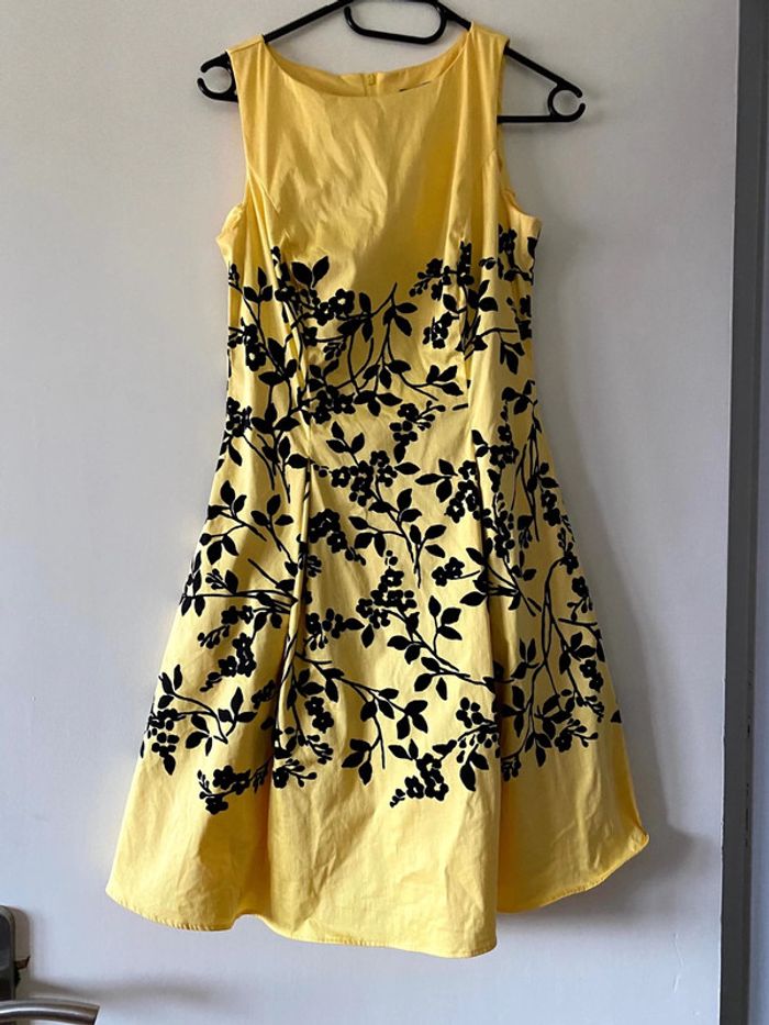 Robe jaune fleurie Orsay Taille 38