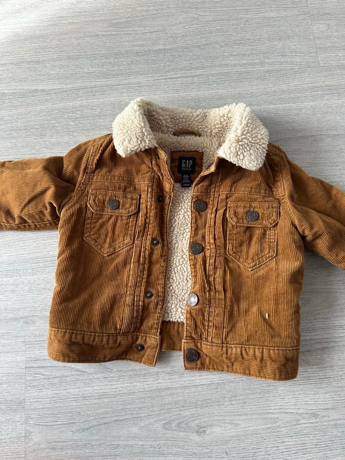 Petit veste bébé