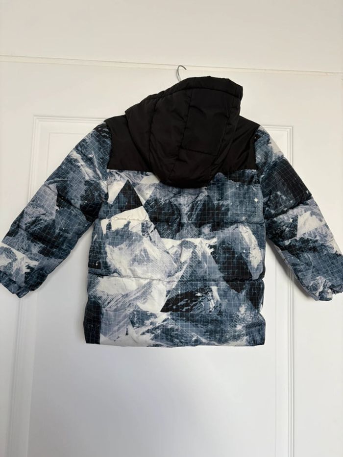Manteau blanc/noir garçon 5 ans Kiabi très bien état🖤 - photo numéro 7
