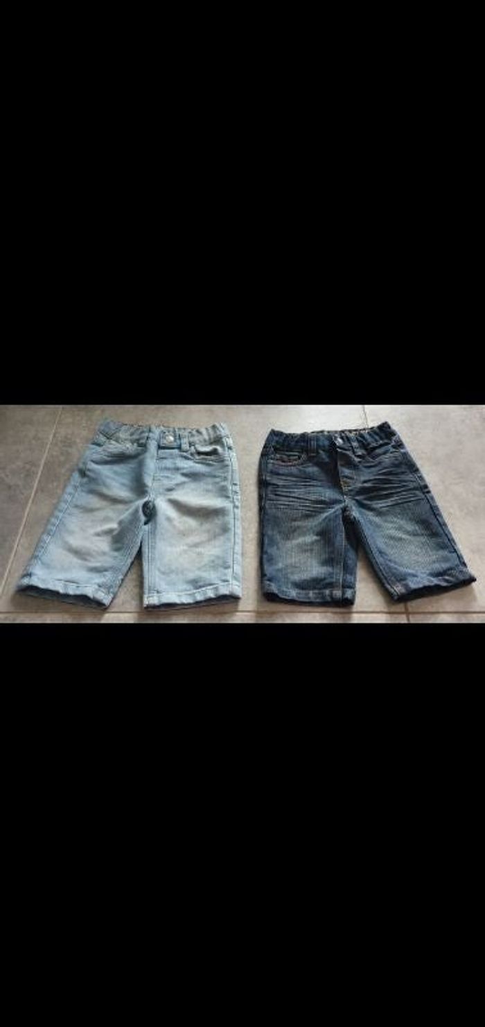 Lot de 2 shorts en jeans 2/3 ans